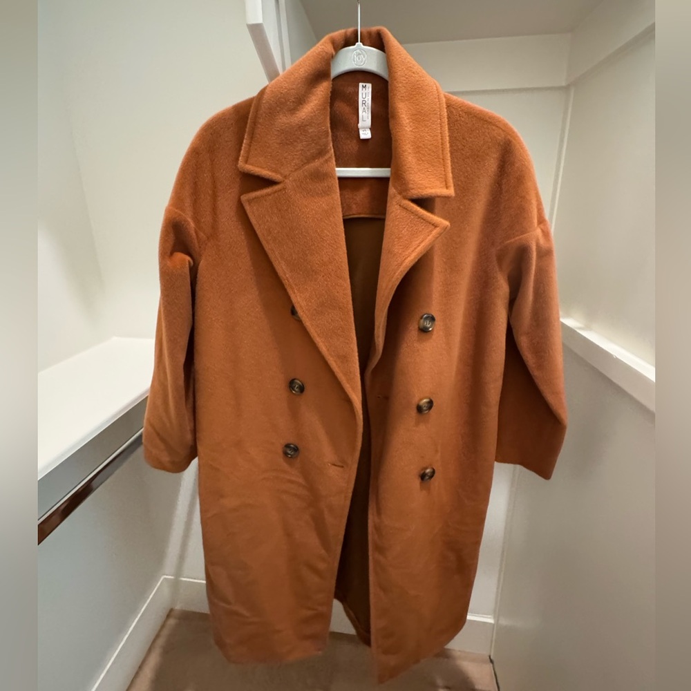 Mural Coat